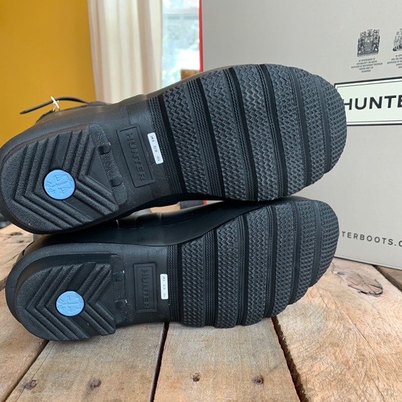 🎉SOLD🎉BNWT Authentic Hunter tall black boots - Picture 4 of 6